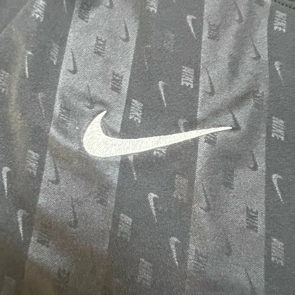 Nike pre owned
